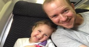 Menina de 4 anos com tumor cerebral falece. O pai disse: “Esse adeus é só por enquanto”